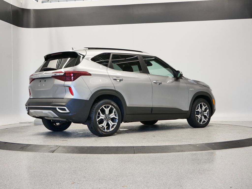 Thumbnail: 2022 Kia Seltos - 45