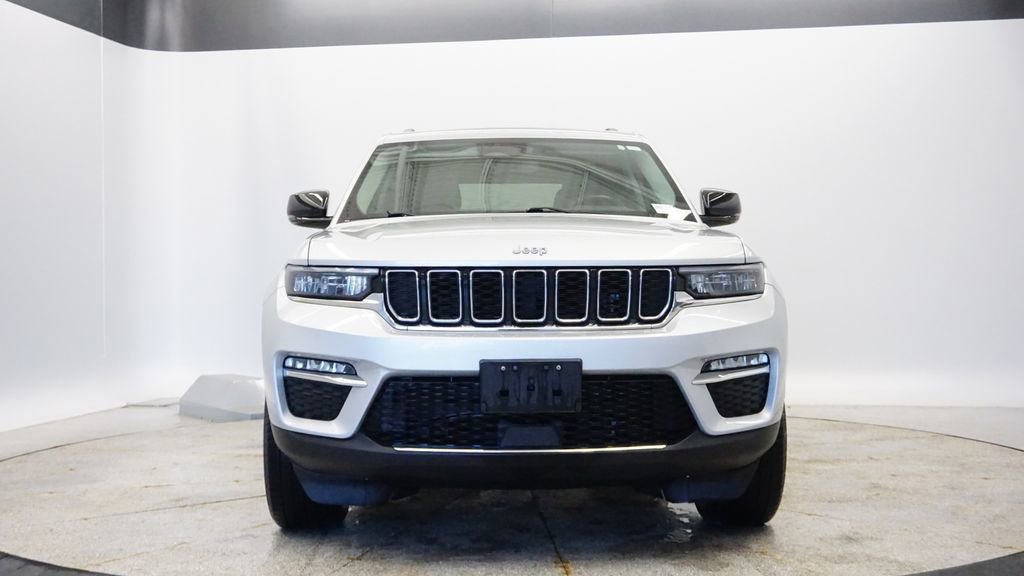 Thumbnail: 2022 Jeep Grand Cherokee - 11