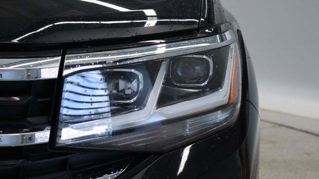 Thumbnail: 2022 Volkswagen Atlas - 11