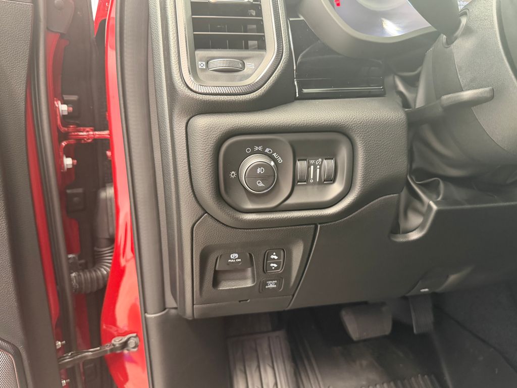 Thumbnail: 2026 RAM 1500 - 23