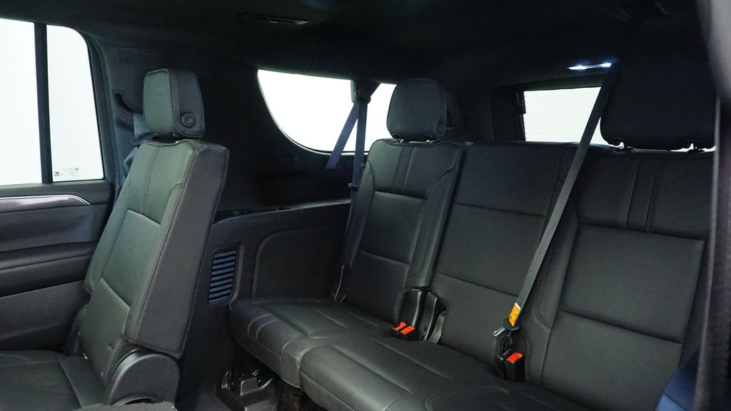 Thumbnail: 2022 Chevrolet Suburban - 22