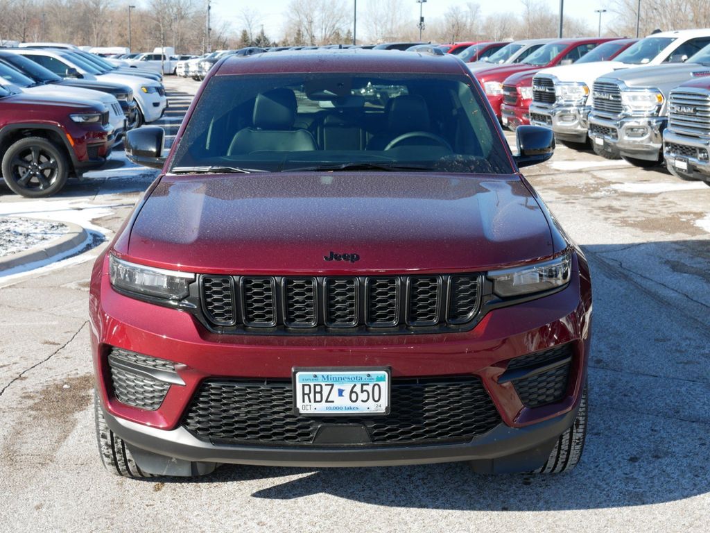 Thumbnail: 2024 Jeep Grand Cherokee - 18