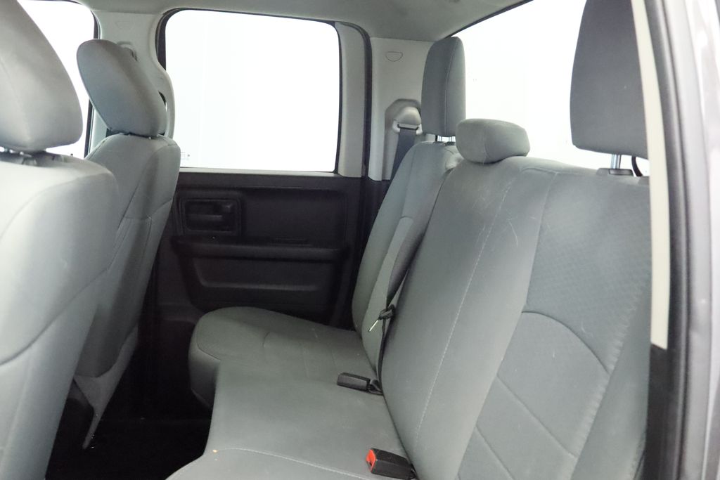 Thumbnail: 2019 RAM 1500 Classic - 23