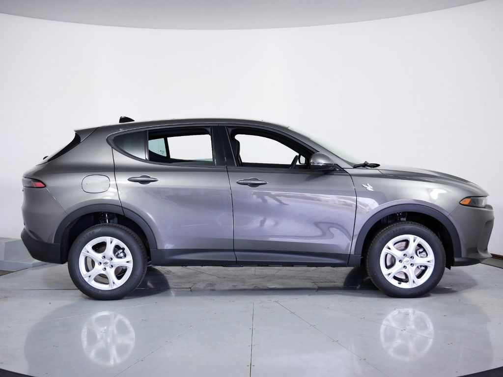 Thumbnail: 2024 Dodge Hornet - 9