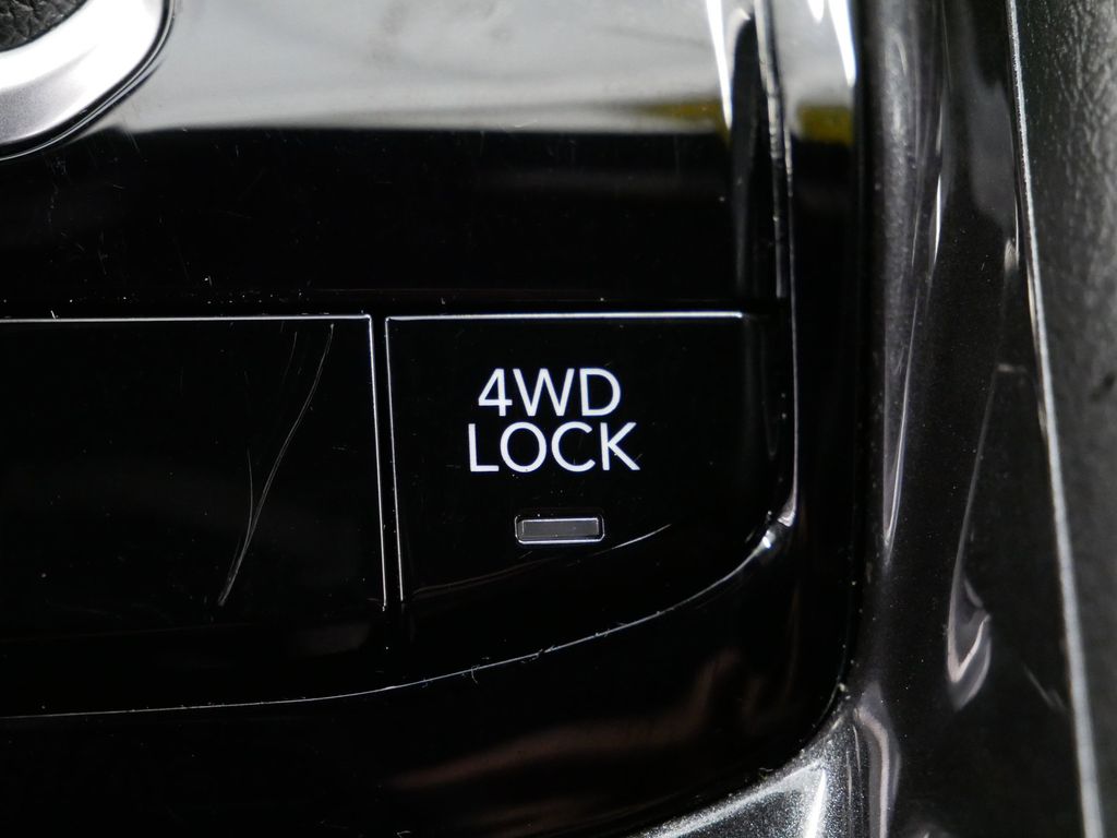 Thumbnail: 2025 Jeep Compass - 41