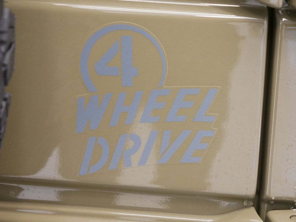 2025 Jeep Wrangler Willys Wheeler 10