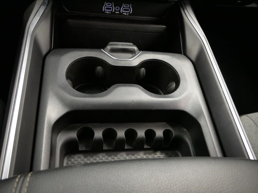 Thumbnail: 2025 RAM 1500 - 40