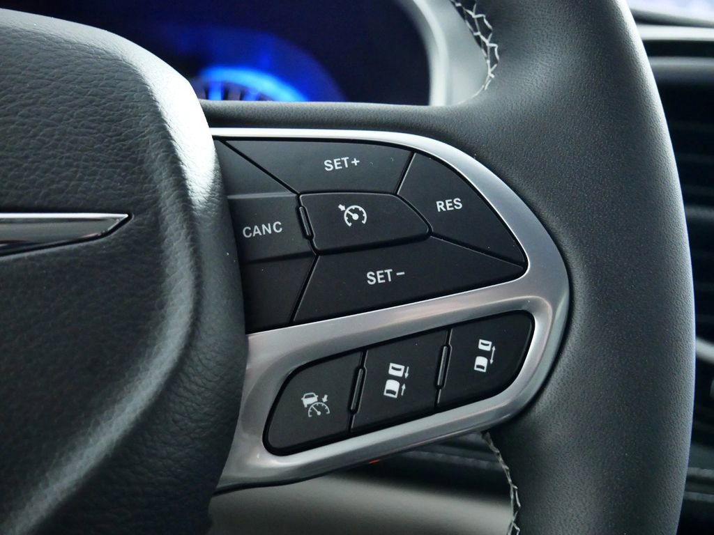 Thumbnail: 2024 Chrysler Pacifica - 40