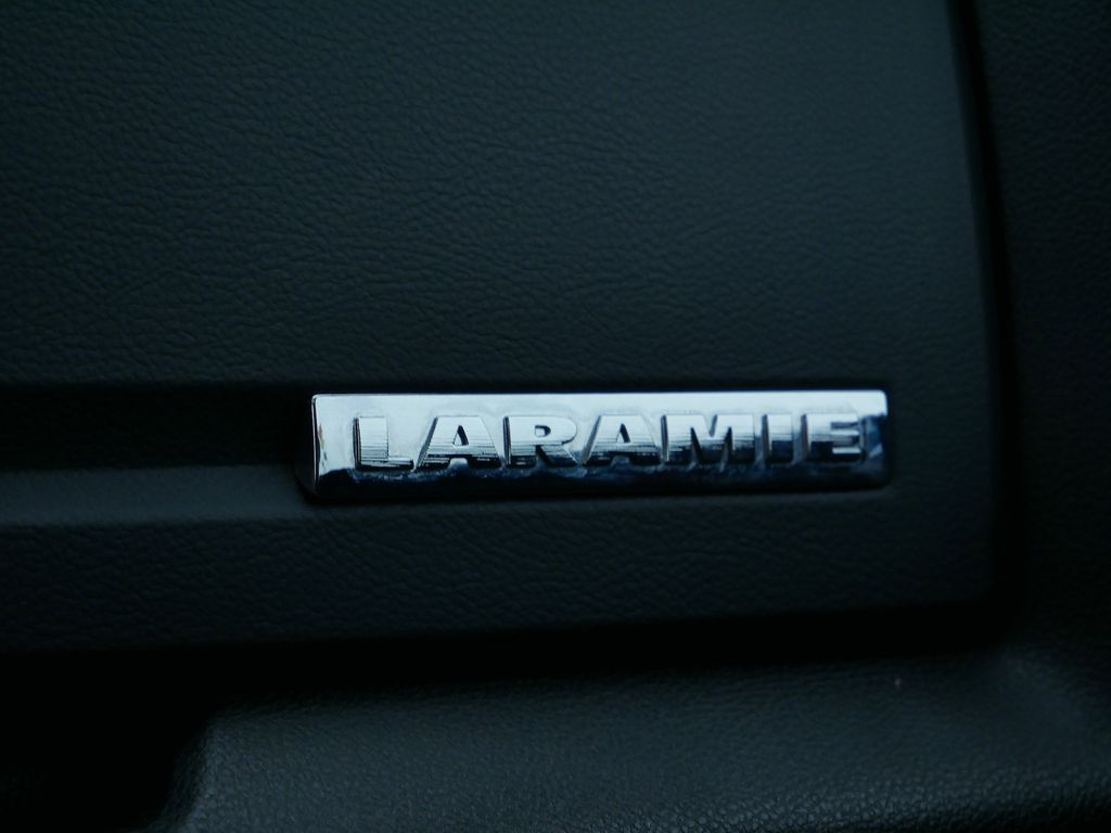 Thumbnail: 2017 RAM 1500 - 43