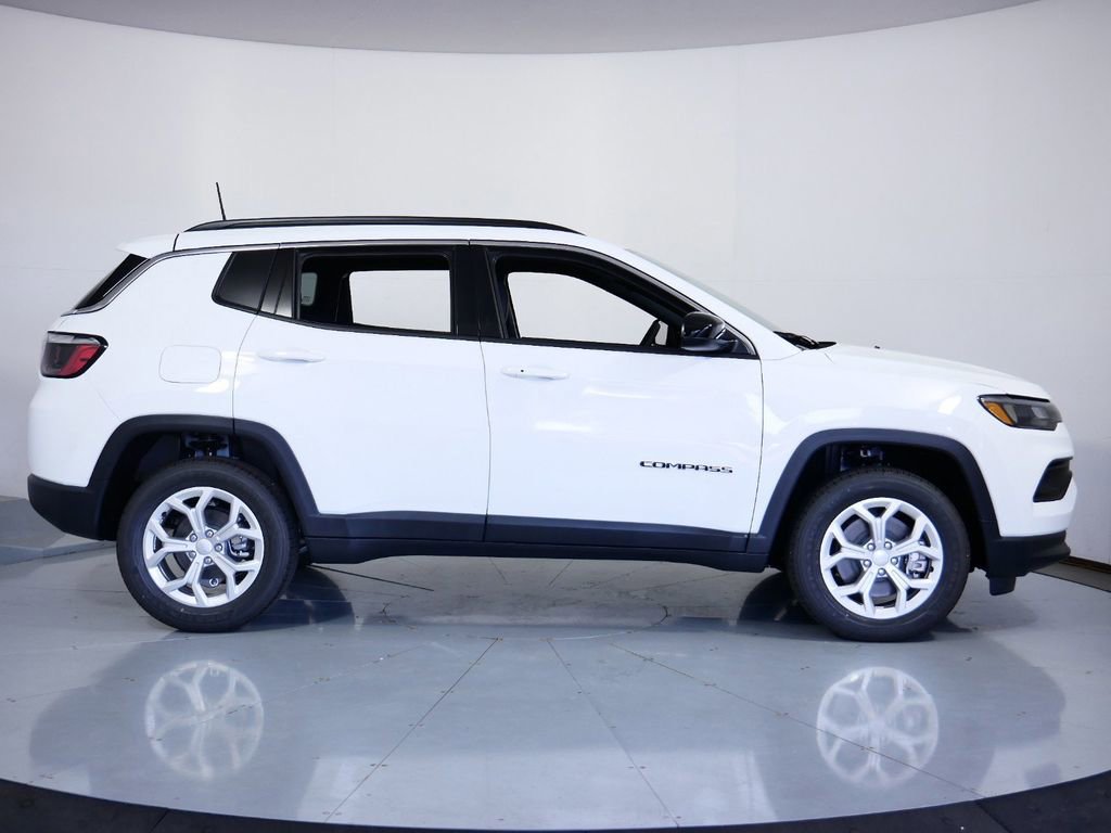 Thumbnail: 2024 Jeep Compass - 9