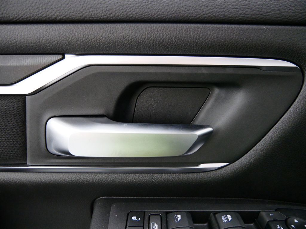 Thumbnail: 2025 RAM 1500 - 36