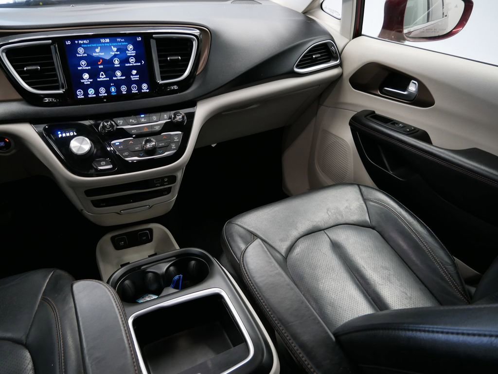 Thumbnail: 2019 Chrysler Pacifica - 21