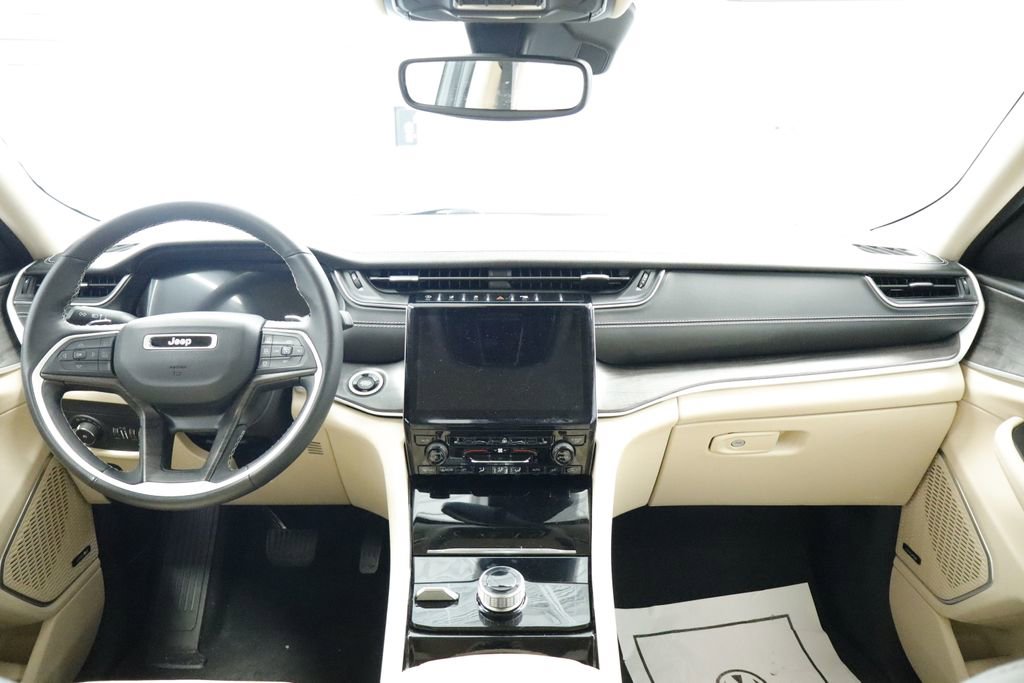 Thumbnail: 2022 Jeep Grand Cherokee - 22
