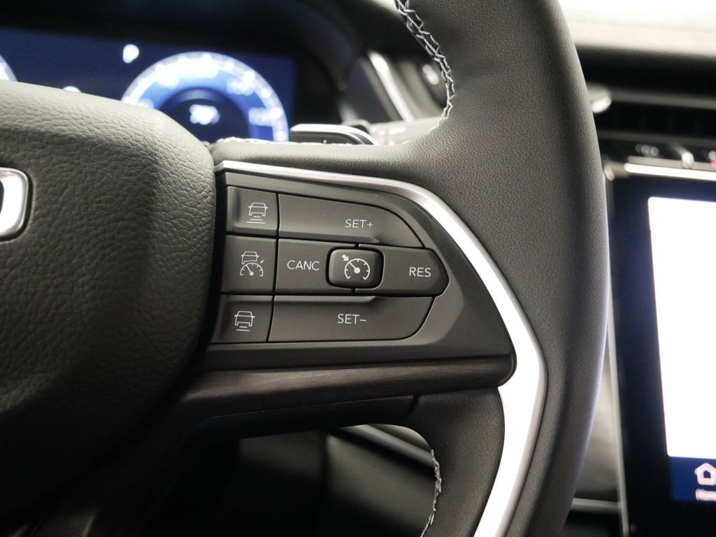 Thumbnail: 2025 Jeep Grand Cherokee - 26