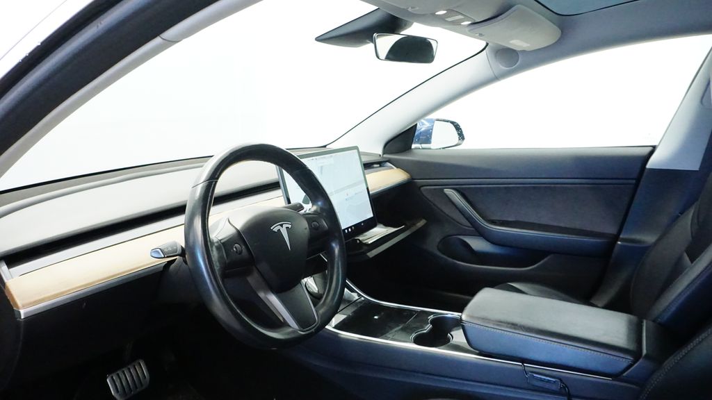 Thumbnail: 2018 Tesla Model 3 - 22