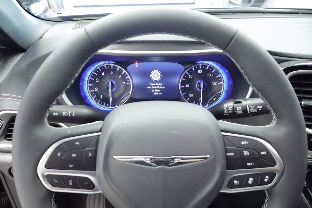 Thumbnail: 2026 Chrysler Pacifica - 24