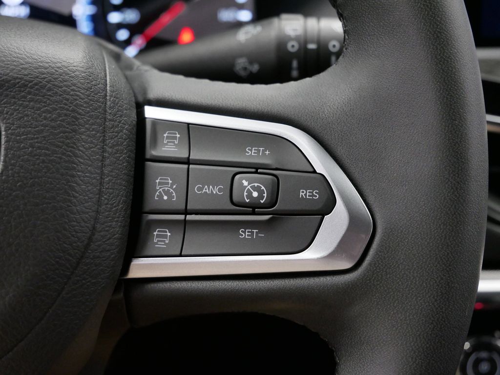 Thumbnail: 2023 Jeep Compass - 27