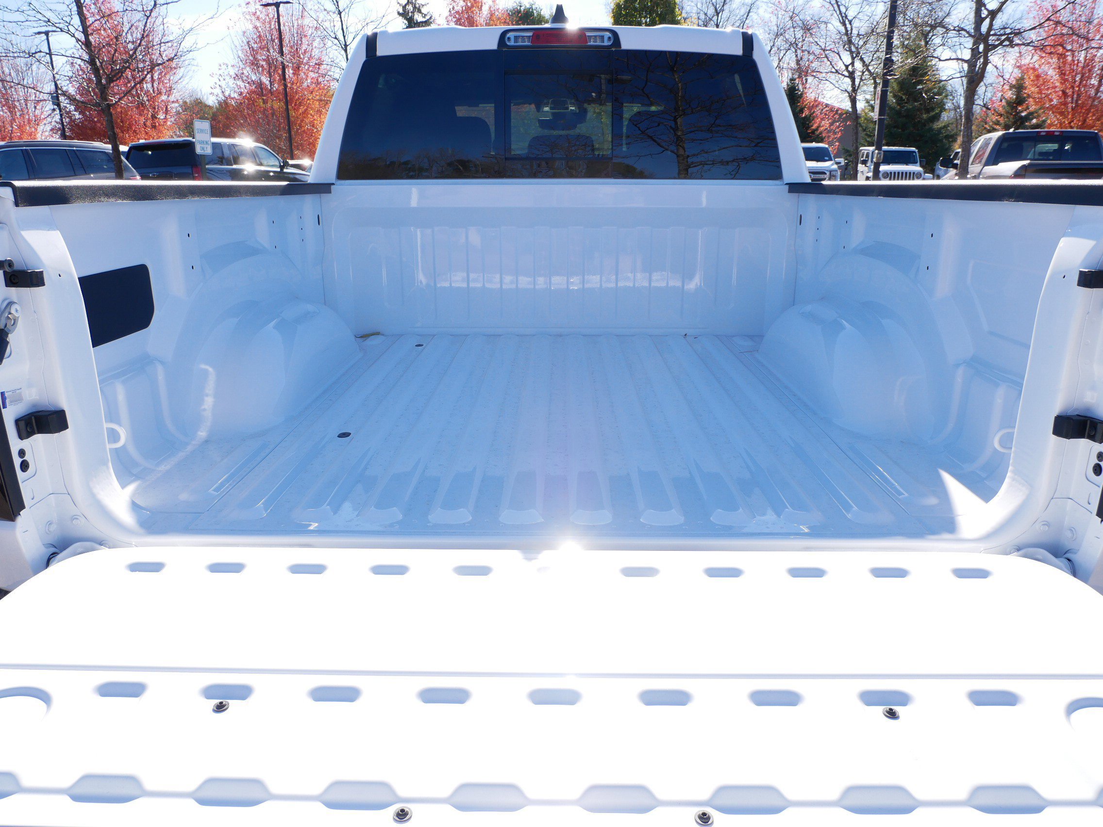 Thumbnail: 2026 RAM 1500 - 19