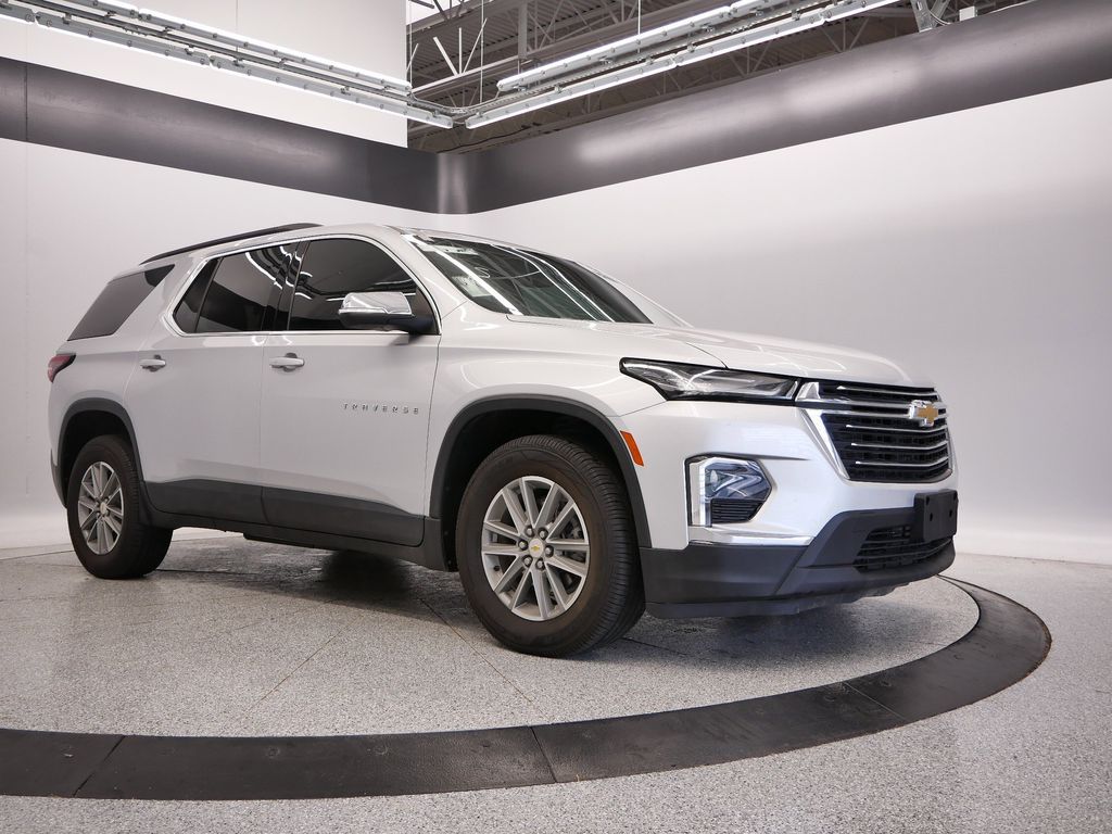 Thumbnail: 2022 Chevrolet Traverse - 15