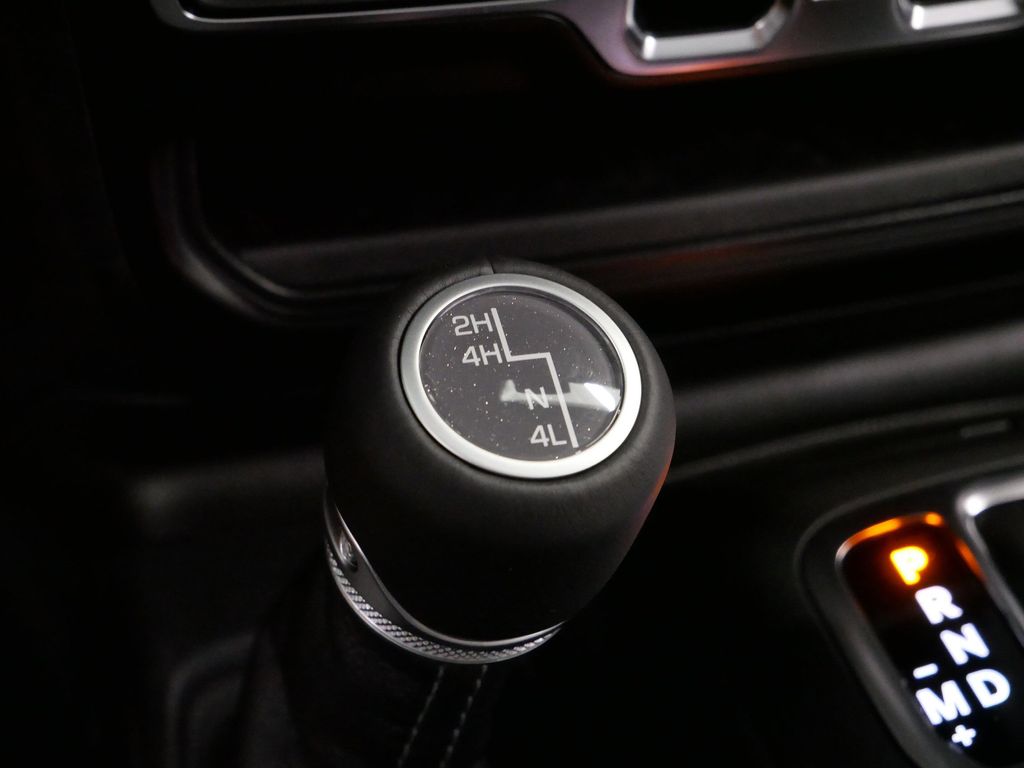 Thumbnail: 2025 Jeep Wrangler - 36