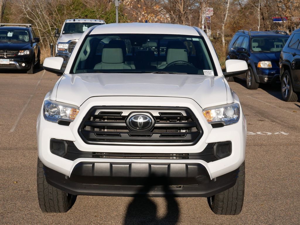 Thumbnail: 2019 Toyota Tacoma - 15
