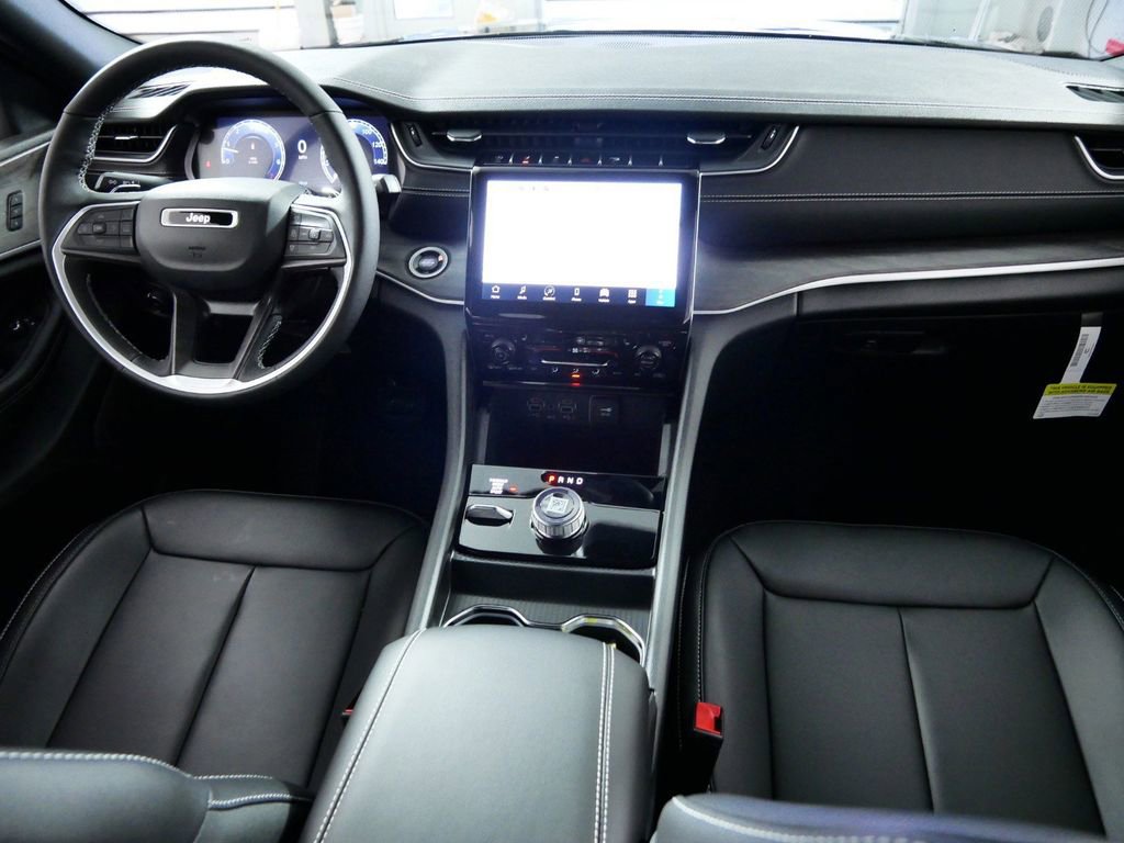 Thumbnail: 2025 Jeep Grand Cherokee L - 6