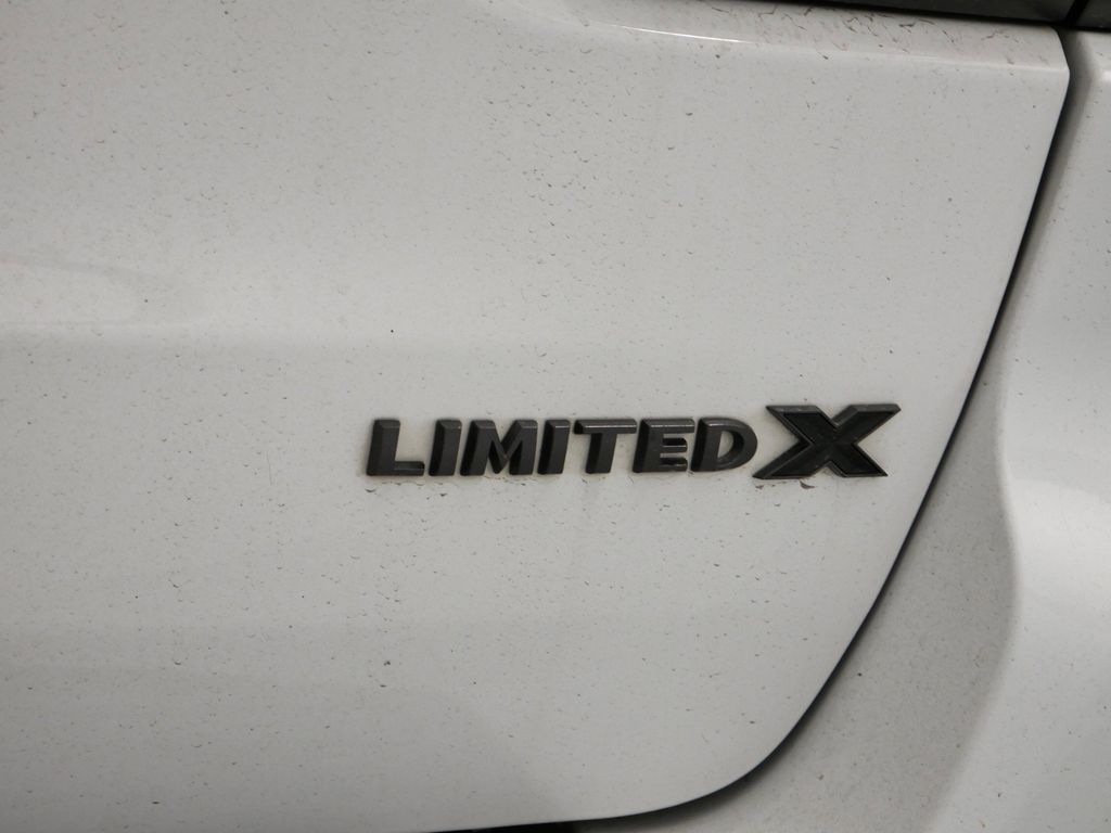 Thumbnail: 2020 Jeep Grand Cherokee - 21