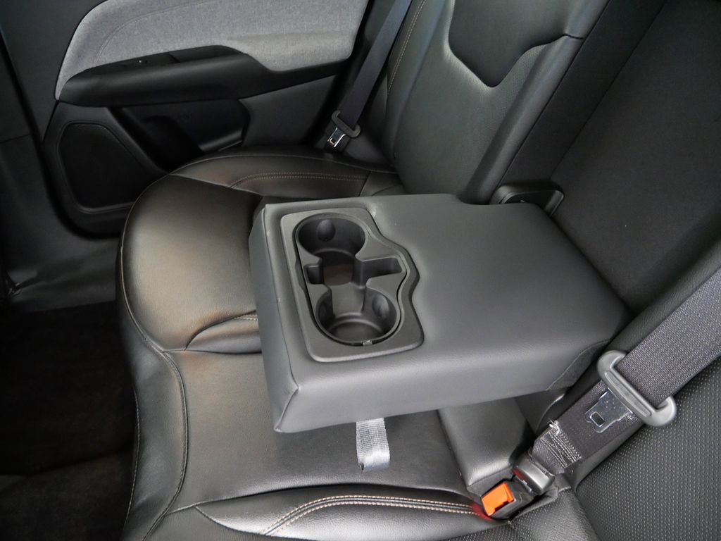 Thumbnail: 2022 Jeep Compass - 13