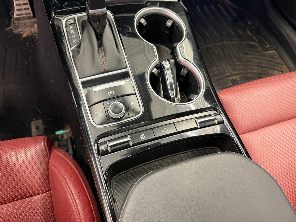 Thumbnail: 2023 Kia Stinger - 25