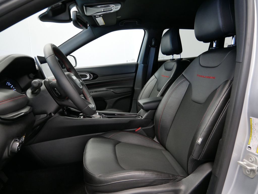 Thumbnail: 2024 Jeep Compass - 3