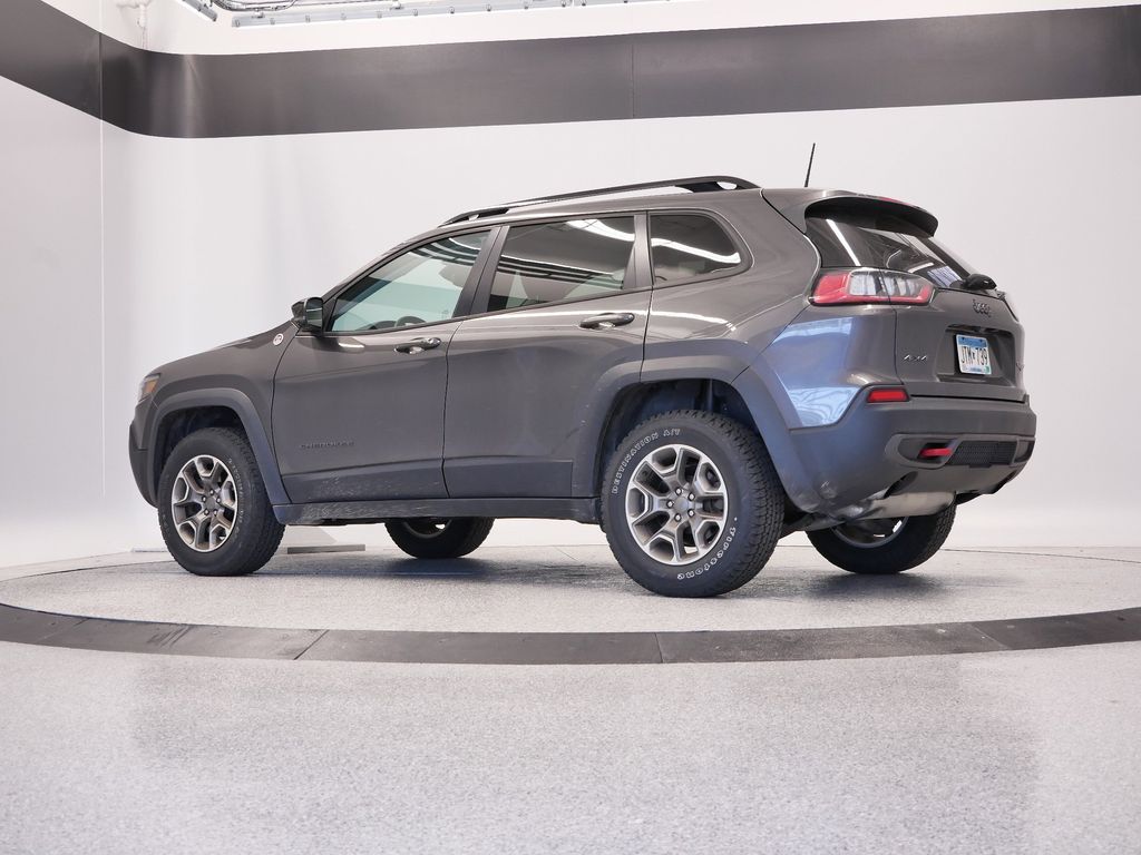 Thumbnail: 2022 Jeep Cherokee - 3