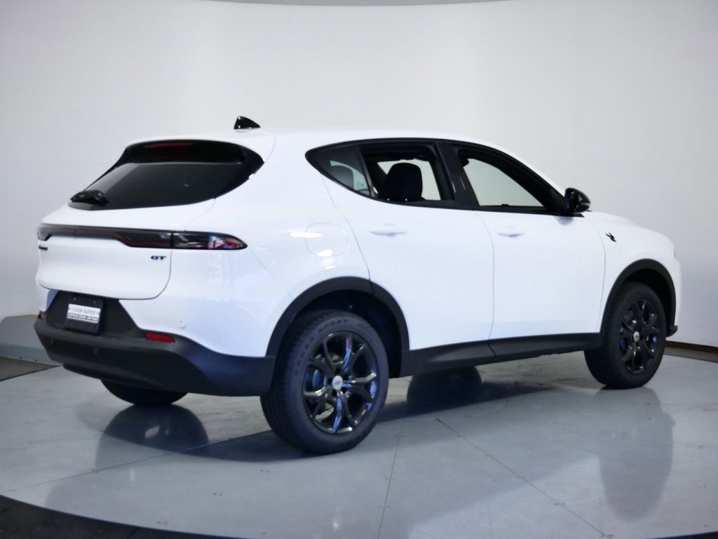 Thumbnail: 2024 Dodge Hornet - 11