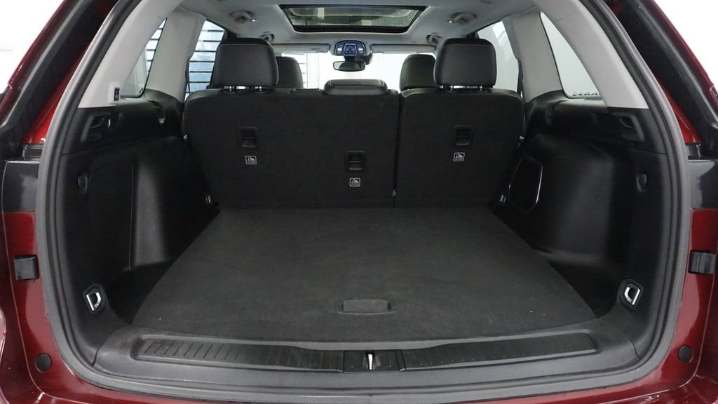 Thumbnail: 2023 Jeep Grand Cherokee - 18