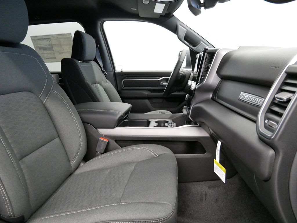 2025 RAM 1500 Big Horn 25