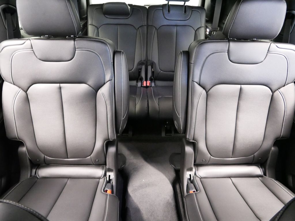 Thumbnail: 2025 Jeep Grand Cherokee L - 20