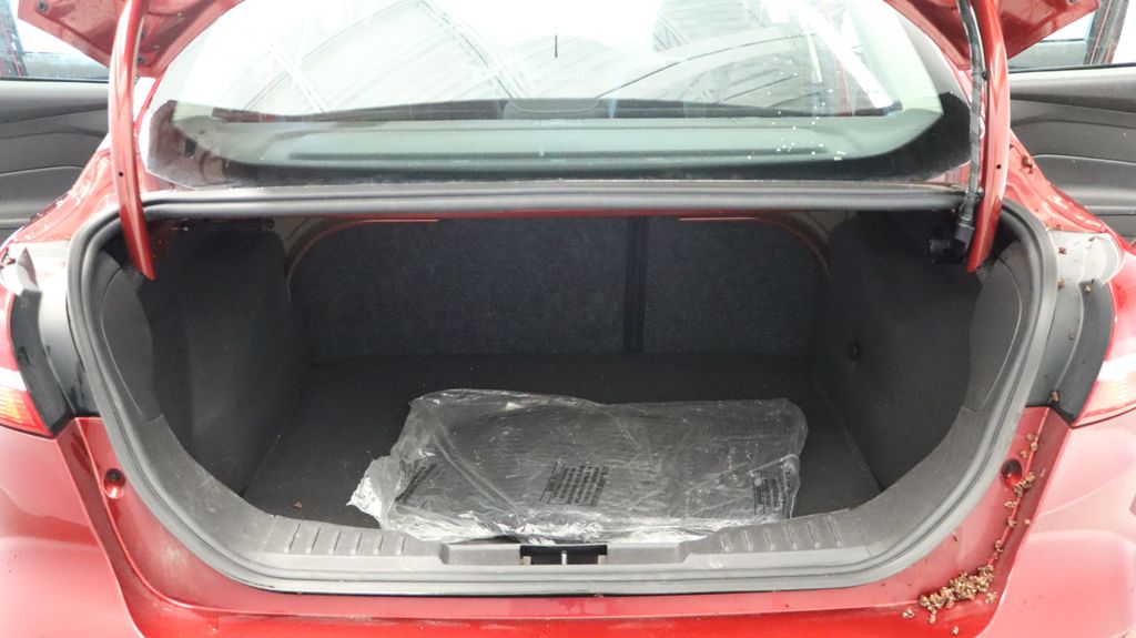 Thumbnail: 2015 Ford Focus - 13