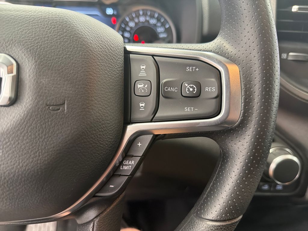 Thumbnail: 2026 RAM 1500 - 31