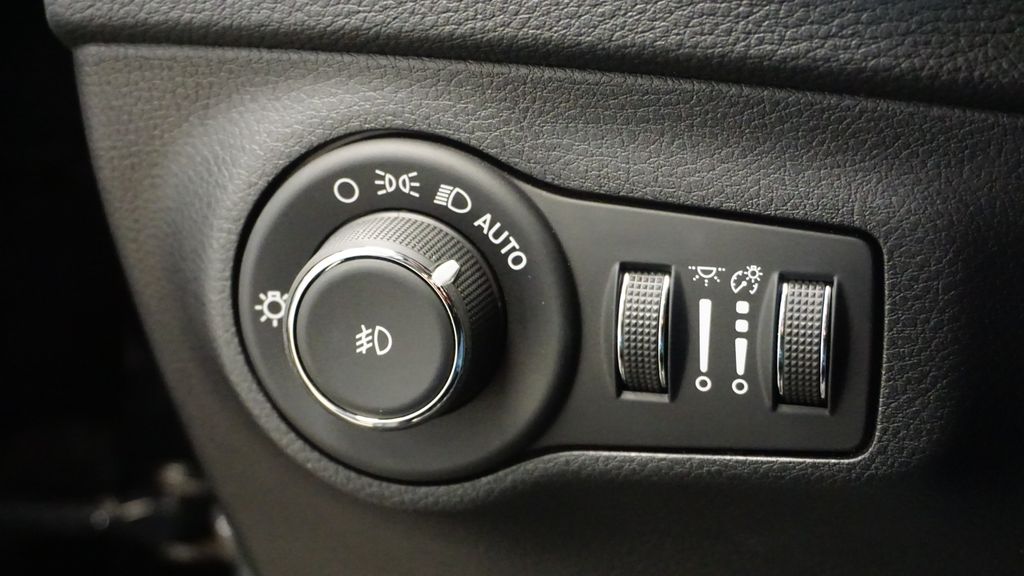 Thumbnail: 2019 Jeep Compass - 29