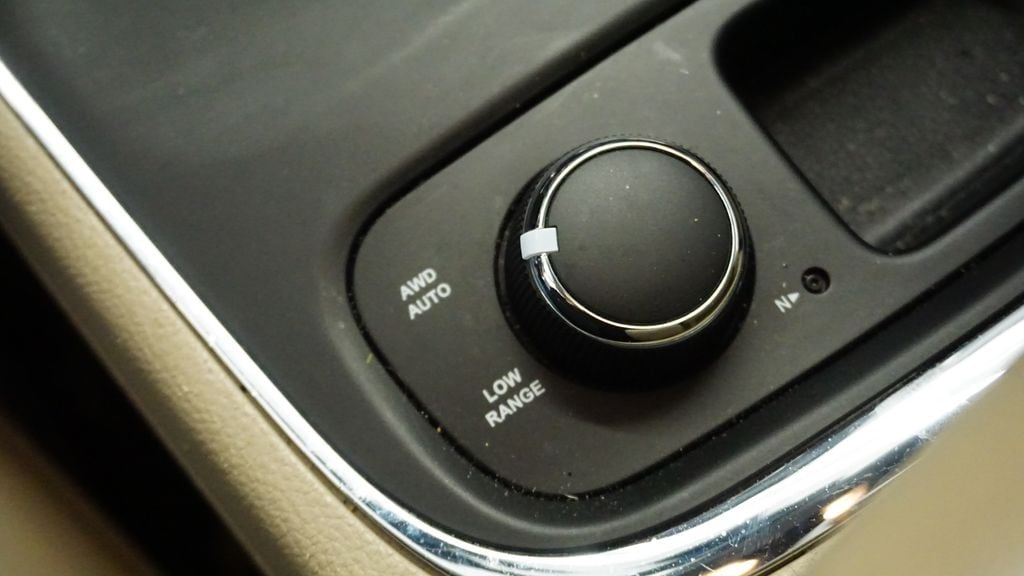 Thumbnail: 2014 Dodge Durango - 27