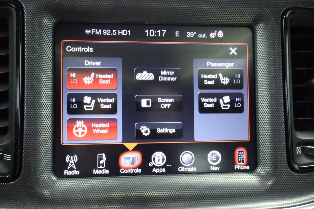 Thumbnail: 2016 Dodge Challenger - 35