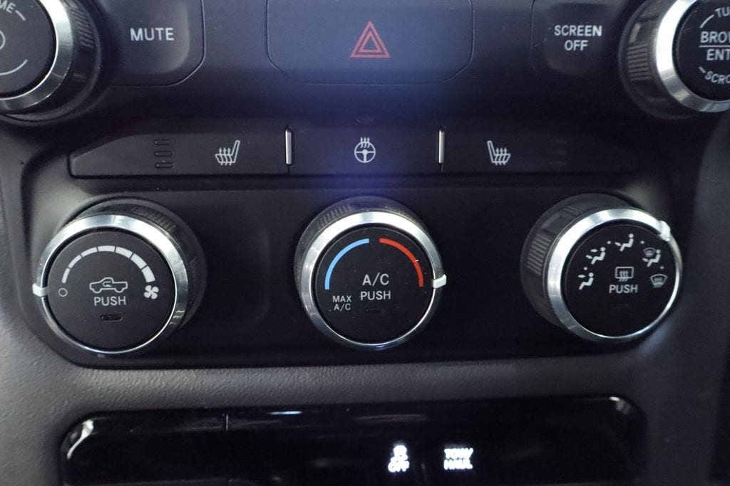 Thumbnail: 2024 RAM 1500 - 40