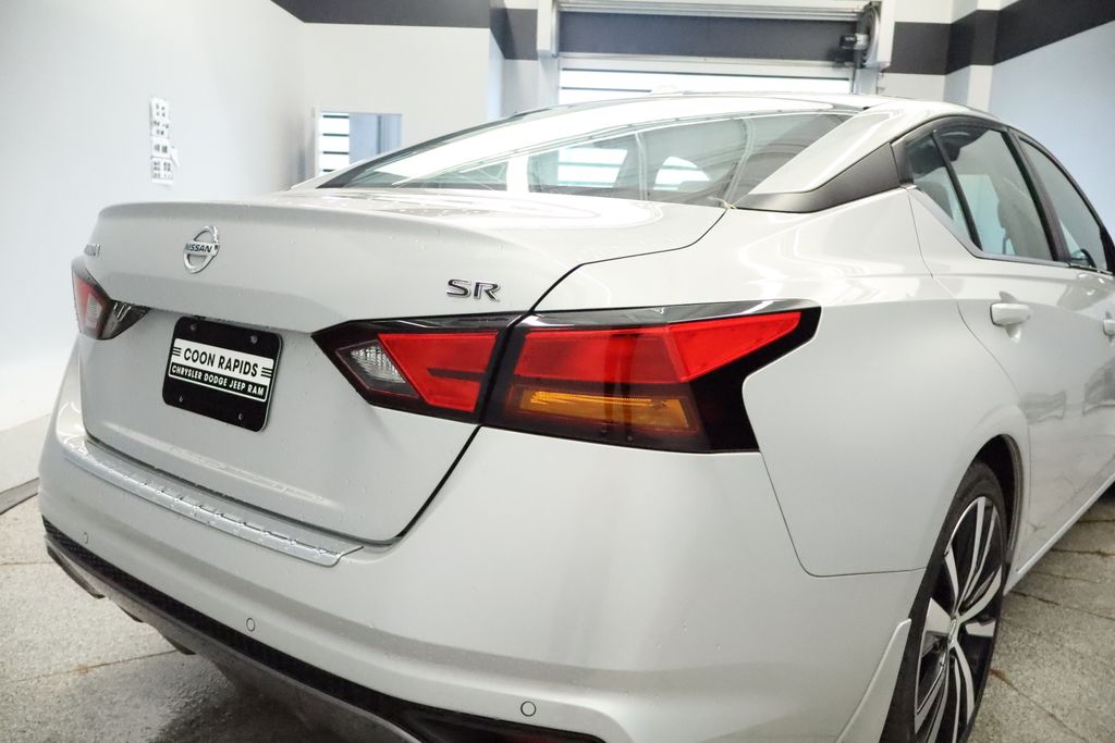 Thumbnail: 2022 Nissan Altima - 17