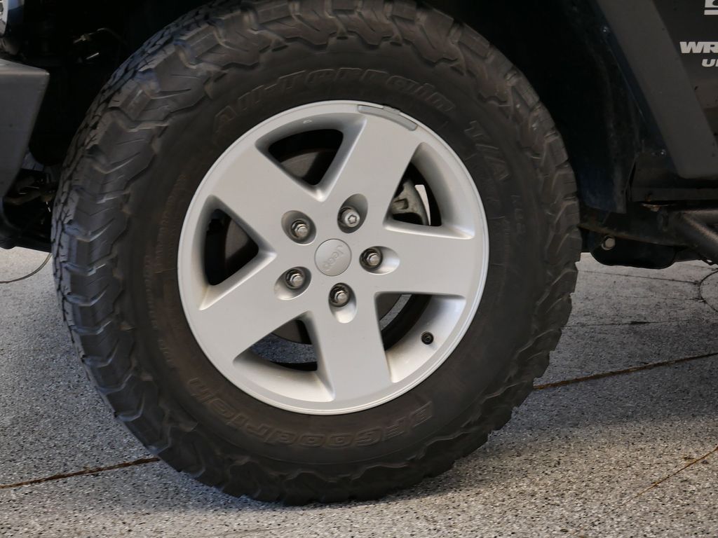 Thumbnail: 2017 Jeep Wrangler - 15