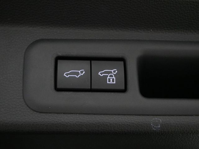Thumbnail: 2024 Toyota Sequoia - 13