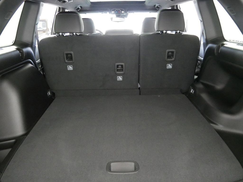 Thumbnail: 2025 Jeep Grand Cherokee - 28