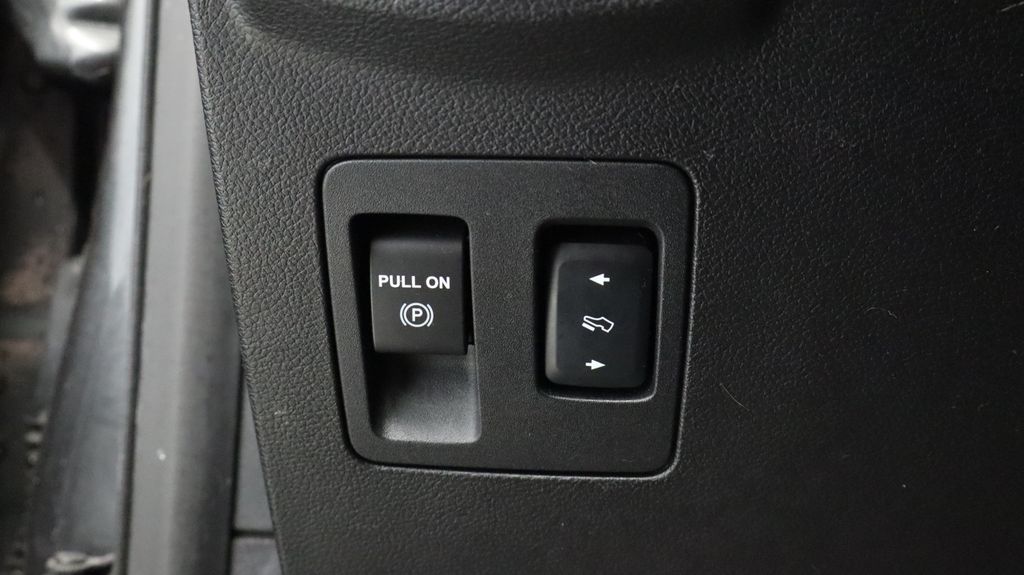 Thumbnail: 2018 Ford F-150 - 33