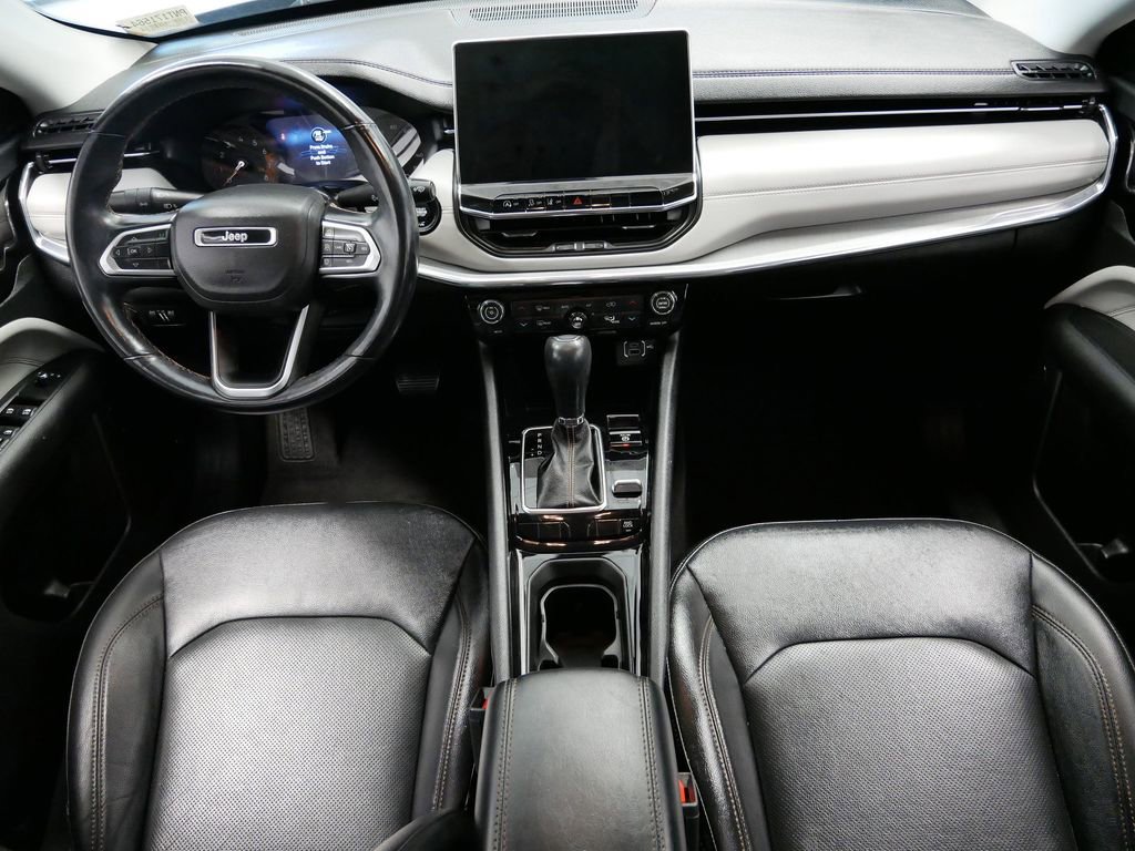 Thumbnail: 2022 Jeep Compass - 17