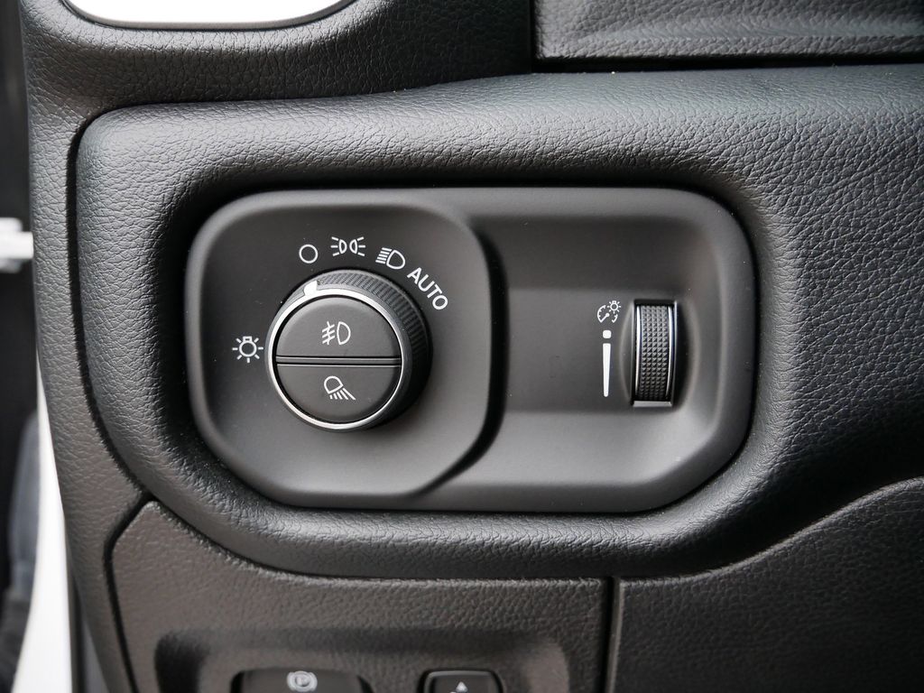 Thumbnail: 2021 RAM 1500 - 22