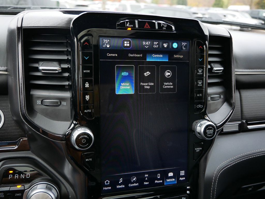 Thumbnail: 2023 RAM 1500 - 33