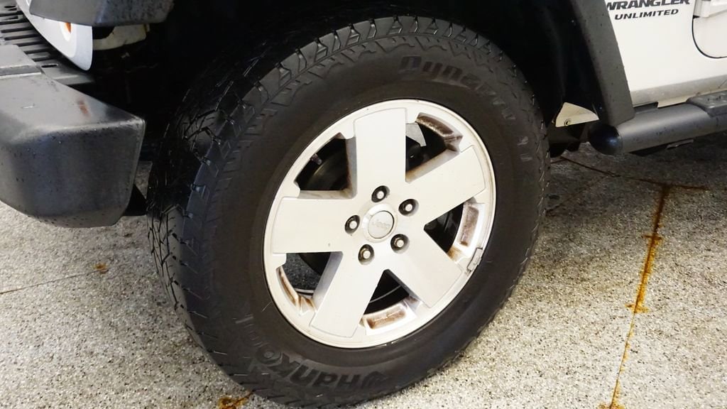 Thumbnail: 2009 Jeep Wrangler - 12